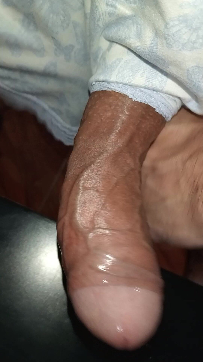 Rey rey: Большой член и Venoza, интенсивная мастурбация в пижаме, покорное видео от первого лица