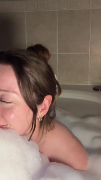 Badezeit schaum und orgasmen