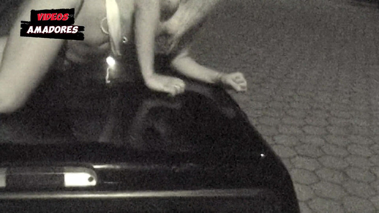 Amateurs videos: 我让绿帽男的老婆在公共场合赤身裸体