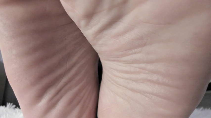 Wrinkle (Feet lady)