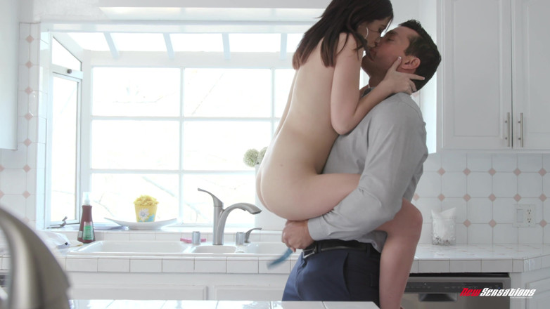 New Sensations: Hubungan sempit Jane dengan ayah