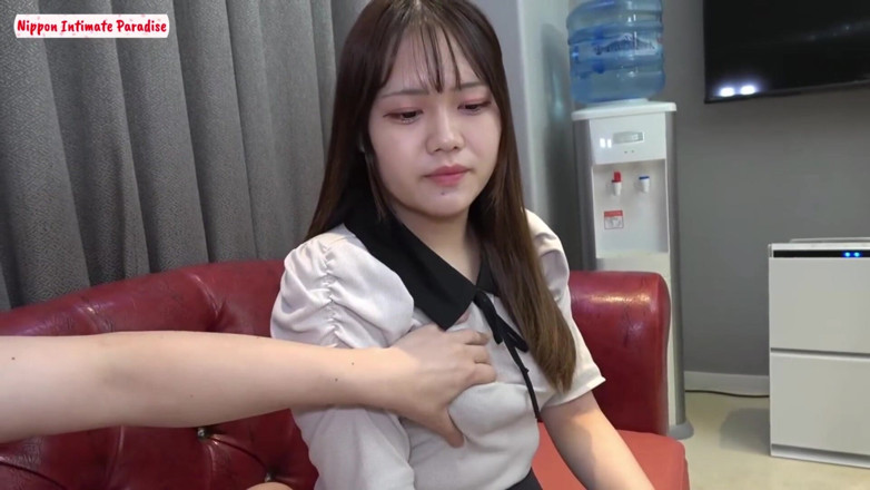 A case of fling: Asian Angel 27943