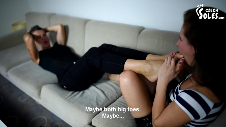 Czech Soles - foot fetish content: Duas lésbicas em orgia sexy com os pés