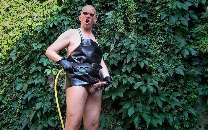 GERMANE_XL: The Horny Rubber Gardener 24