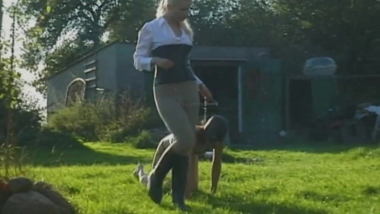 Absolute BDSM films - The original: Lesben erniedrigen