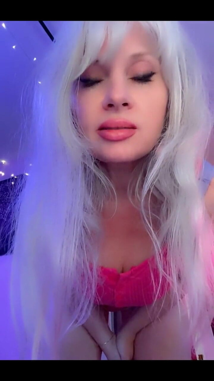 PaintedRose: Çömelmiş - birini beslemeli