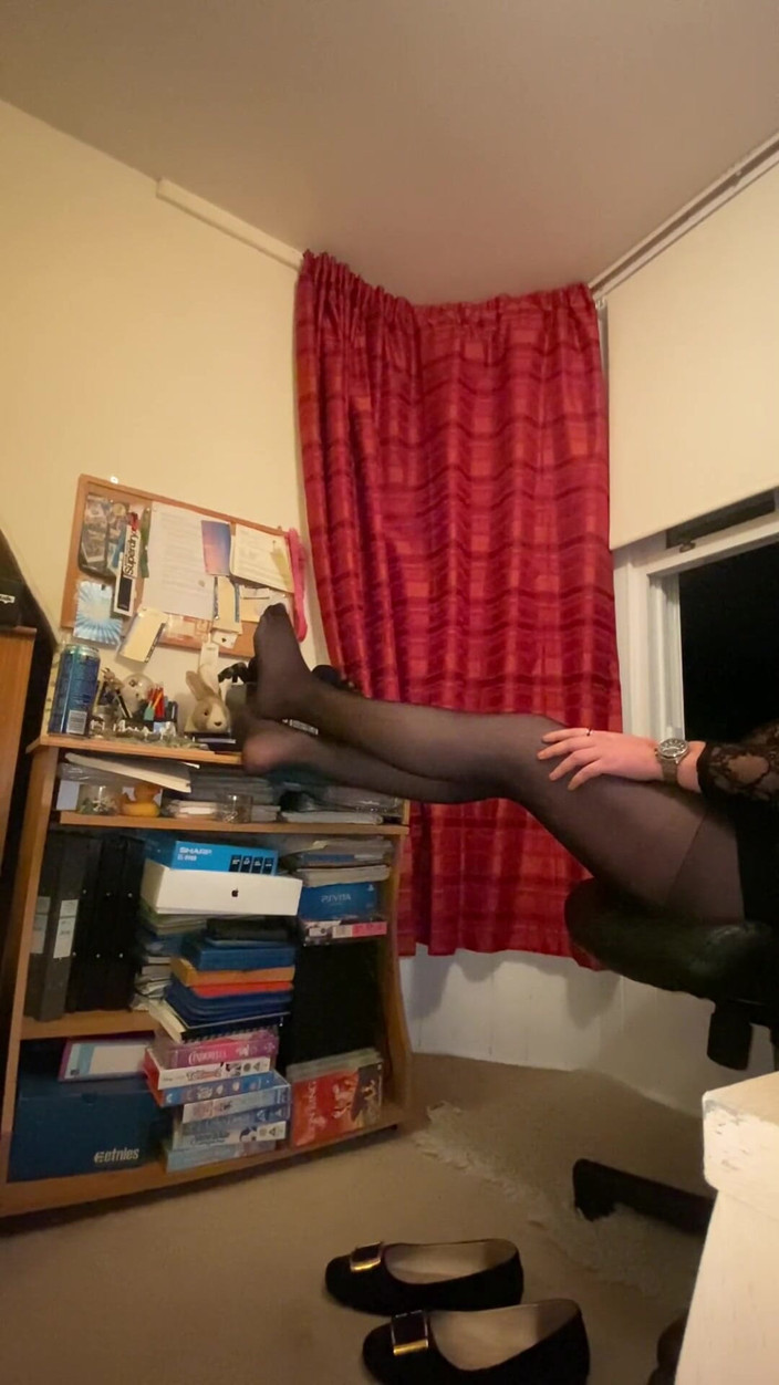 Ava Maxwell: Ava Maxwell Halloween Office Pantyhose Feet Worship JOI