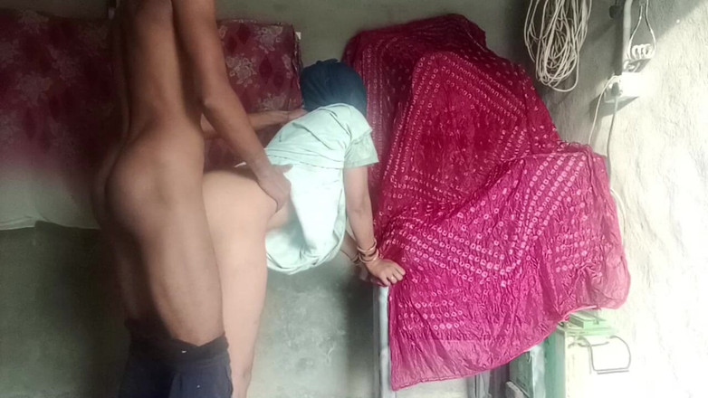 SmokyChatter914: Desi Village Bhabhi's Hot Pussy Fucking
