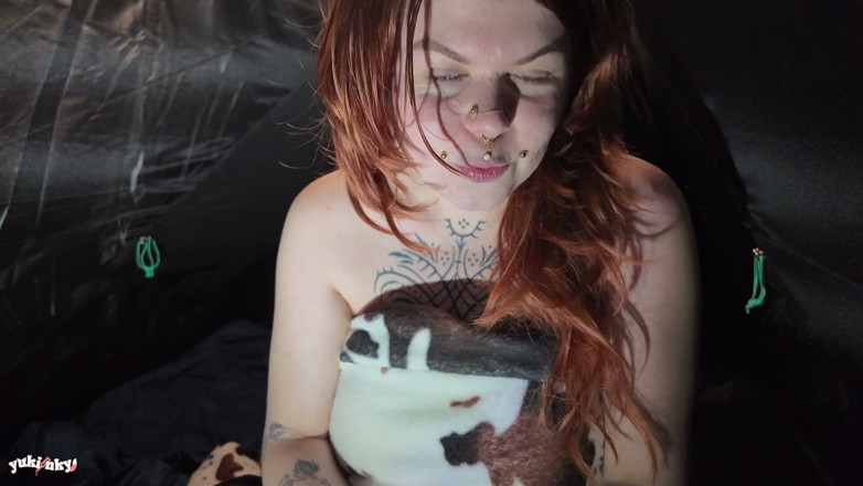 yukinky: Seks anal di tenda!