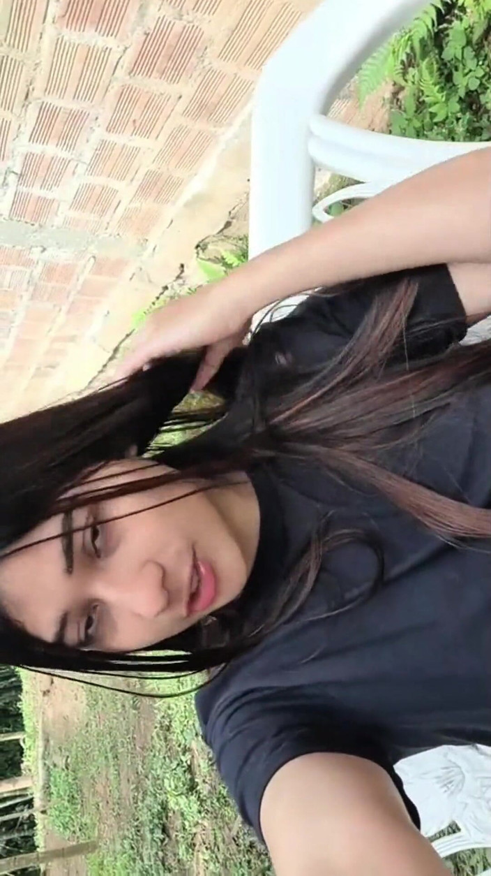 Yulieth Gomez: 포르노 배우 Yulieth Gomez 자위