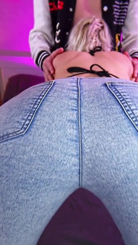 Sfw porno in spijkerbroek met panty
