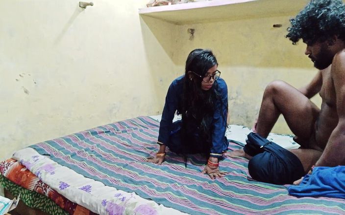 Hindi-Sex: Piękna indyjska dziewczyna jedzie kutasa po fucked w pieska