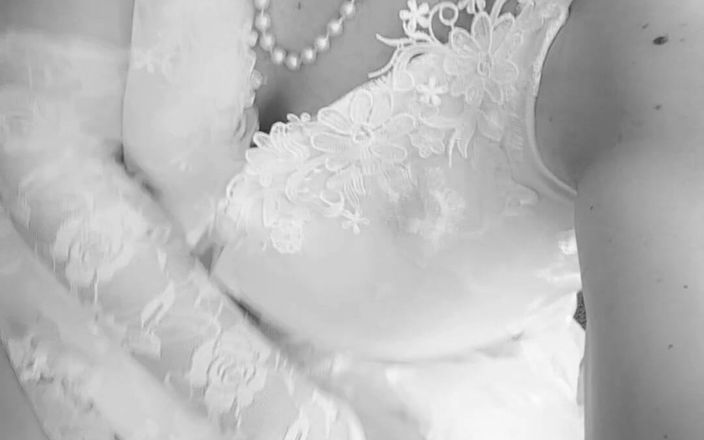 Sofy13: Mulher casada com folha e puta