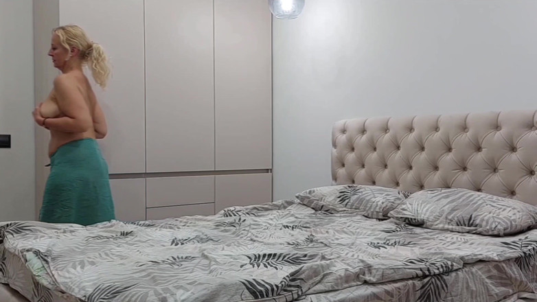 Selena701: Esposa Rubia Amateur Disfruta Del Sexo Después De Caminar