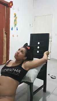 Adakah Awak Akan Mengongkek Si rambut coklat ini dari Amerika Syarikat