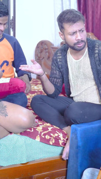 Indiancă desi excitată Bhabhi Starsudipa futai în grup cu tot devar hardcore multiple ejaculări film (audio hindi)