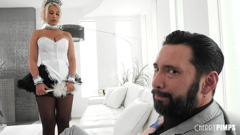 CherryPimps: นมใหญ่ แม่บ้านผมบลอนด์ Bridgette B ขัดเงาควย Tommy ด้วยปากและนม