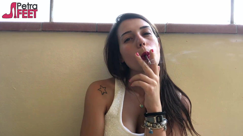 Smokin Fetish: Smoking on balcony with tattooed and hot teen Petra