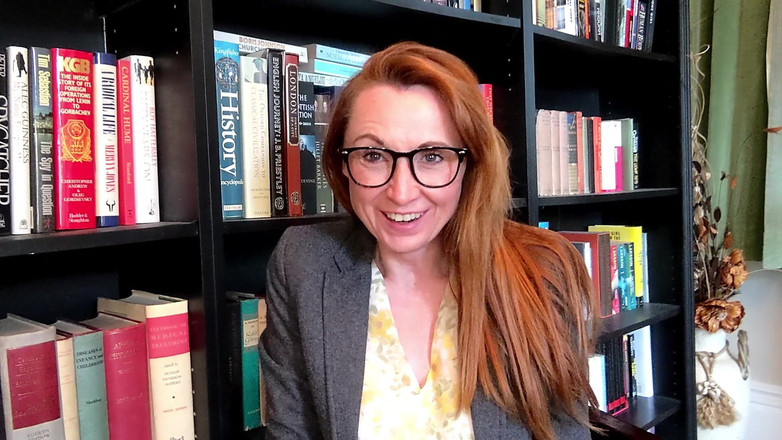 Lily kink: Невинная Библиотекарь Сбить С Пути Свинца И Отсасывает У Тебя