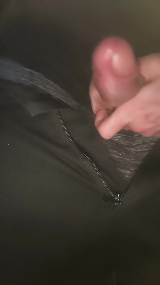 Please Let Me Know if You Like to Watch, I Like Video Exchanges but if You Want to See Discreetly Its Excites Me as Much (Fontain fetish)