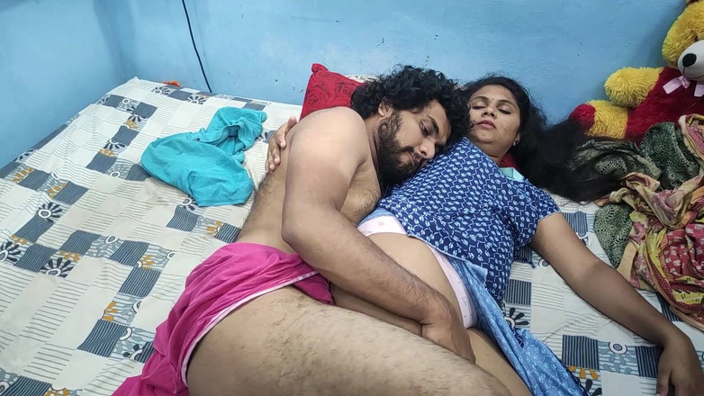 Vaishnavysharunraj: Nighty Ass Romance with Boobs Kiss
