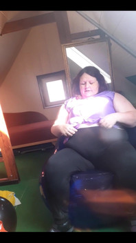 Kittelfetisch Tammara Im Engen Kittel