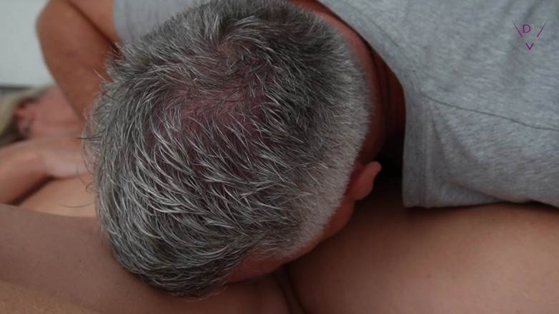 Dirty Tina: Mature MILF Needs a Break From Shopping