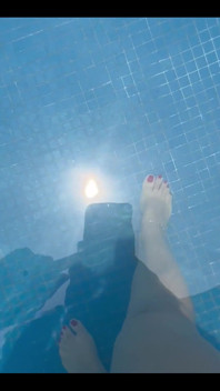 Je veux un massage des pieds à la piscine