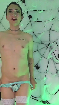 Elf Transformation to Sissy Boy