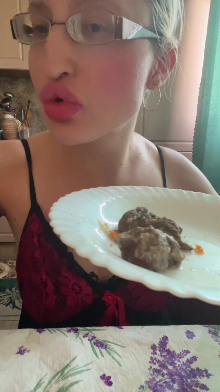 FinDom Goaldigger: Asmr comiendo carne parte 1