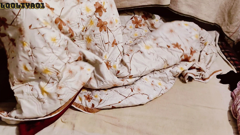 Looliya1: Hintli evli kadın romantizmi xhamaster'ı sikiyor