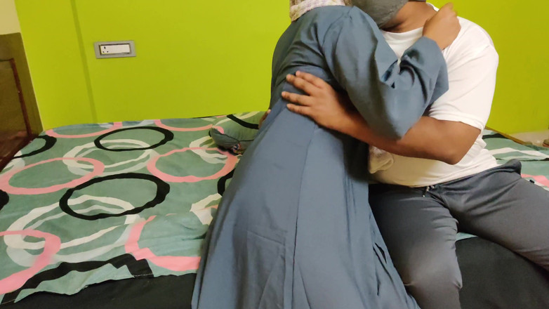 Hope Love: La moglie hijabi traditrice si fa scopare la figa dal...