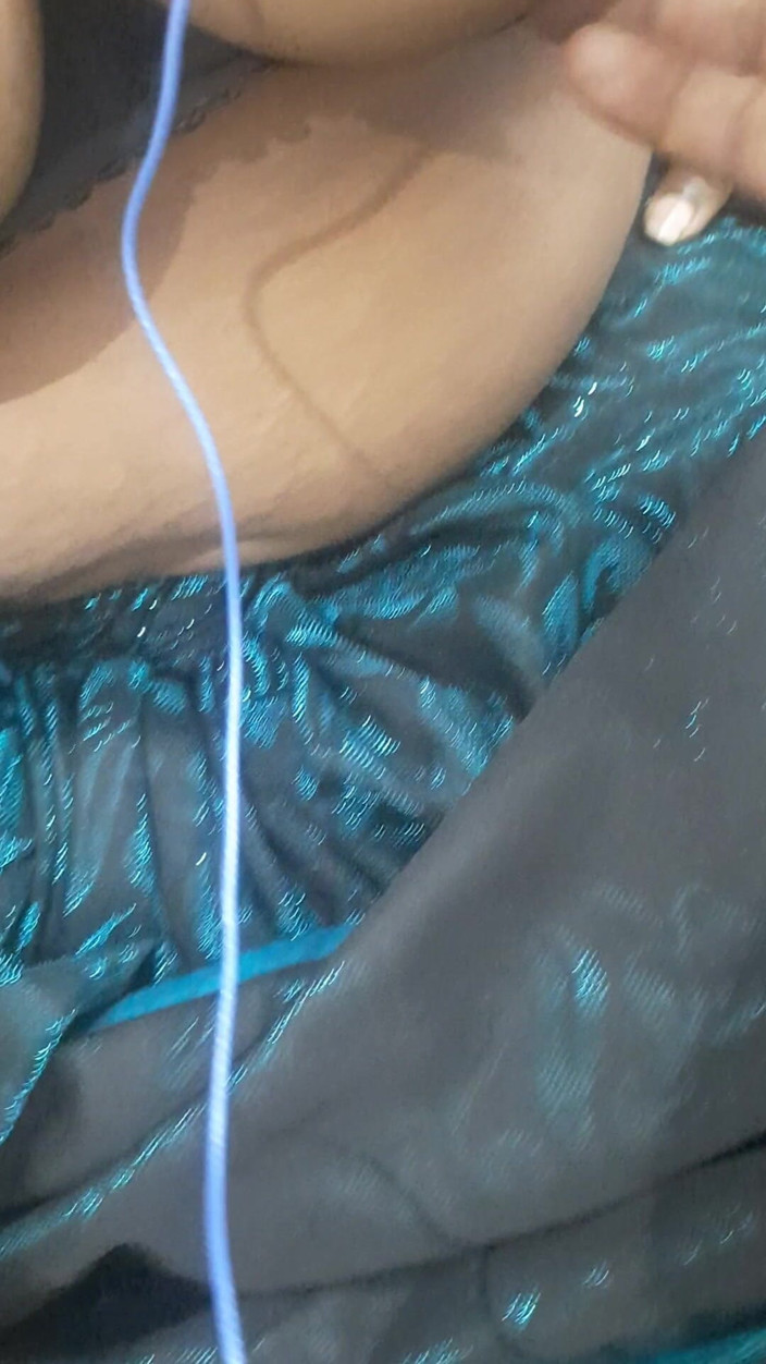 Santhi89: Tamil Hot Saree 2