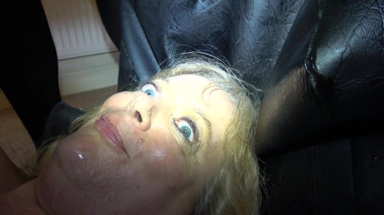 Nicola Hotwife: Melktafelplezier