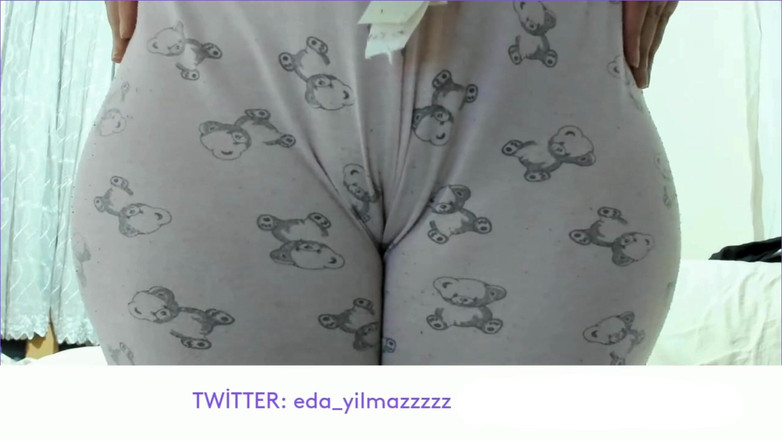 turk_milf_porno: Stydké pyžama zblízka