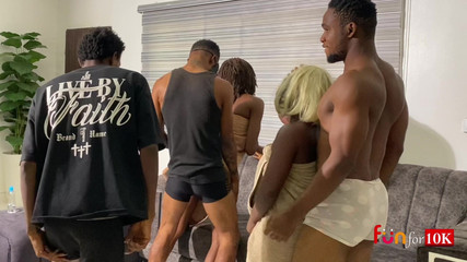 Funfor10k straight videos only: 2 kötü kız en sevdikleri şarkıyla dans yapıyor.... grup seksten önce