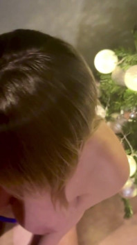 Christmas Blowjob From Stepmom