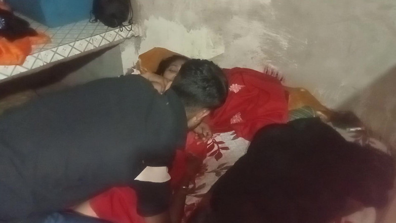 Nisha Kumari: Un mari marié indien profite de la fukkiny