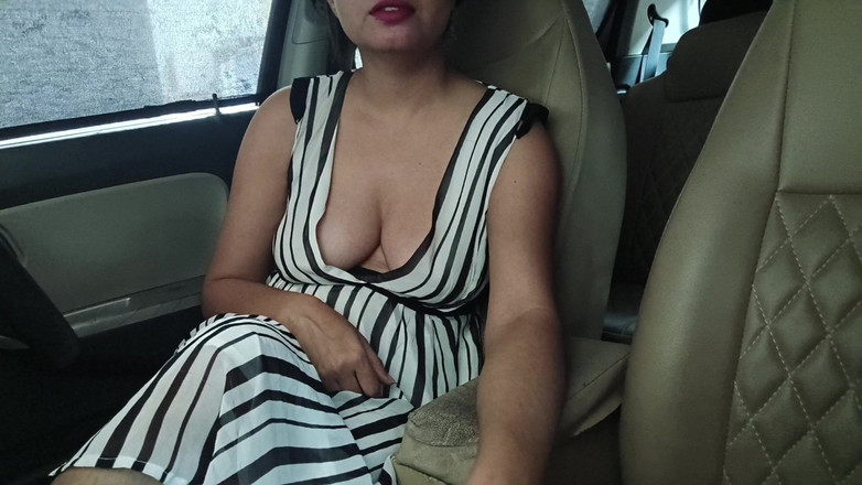 Saarabhabhi6: Дрочка руками раком для друга в машині на відкритому повітрі, ризикований секс