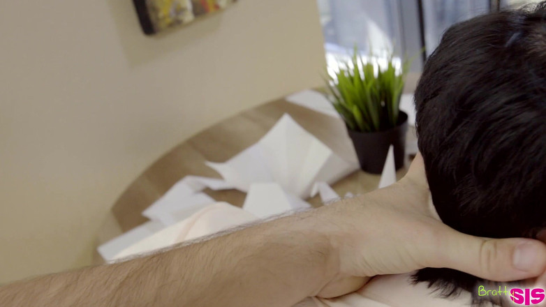 BrattySis: Üvey üvey kız kardeşime takıldım - s2e7