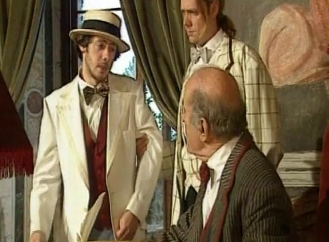 Fetish World: 美しいブルネットは、彼女のタイトなお尻の穴に掘削されます