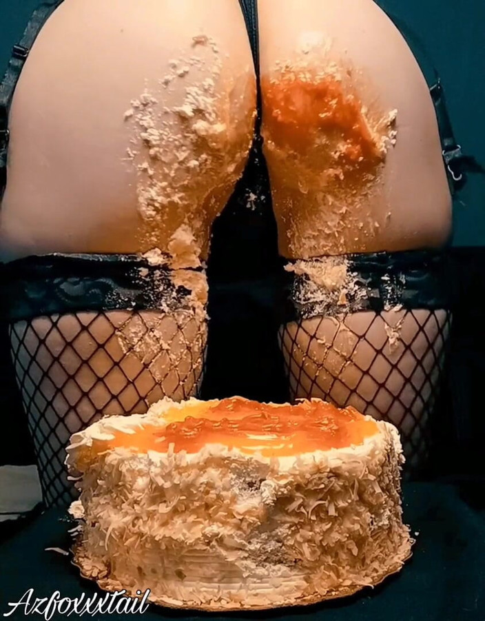 AzFoxxxTailPhelicia: Gra w dupę na ciasto