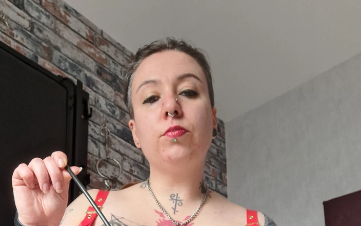 Kikka Jennie: Degrade lateks Pembersih Kondom