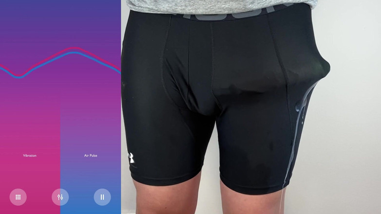 Lucas Nathan King: 大鸡巴在紧身裤里免提肛门振动器射液