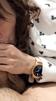 Španělská pornohvězda Lucia Bianco saje ptáka nejlepšího přítele svého manžílka