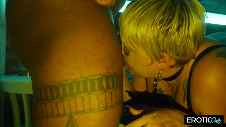 CurvyMilfs: BBC Anal Pound Leads to Dripping Rosebud Prolapse