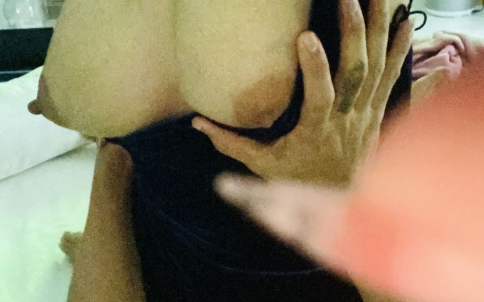 MiuBabee: 창녀 당신의 얼굴은 익숙해 보인다, 당신은 내 안내 천사입니다
