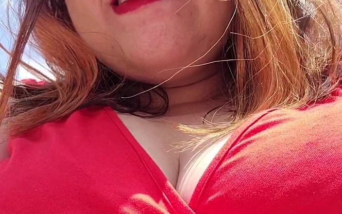 KinkyKatie: Rozhodl se nosit můj vibrátor do hry s karnelymátorem! Byl...