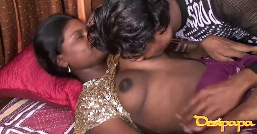 Desi Papa: สาวมหาลัยมุมไบ พูนาม เย็ดโหดสุดเหวี่ยง