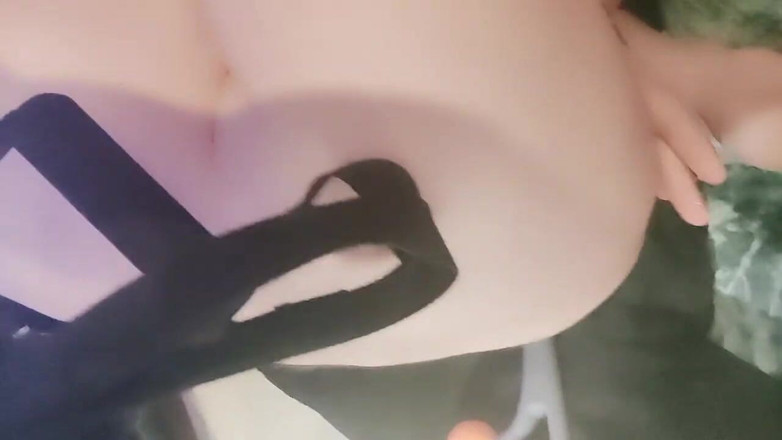 Sexual XXXcapades Studio: 玩我的屁股！！